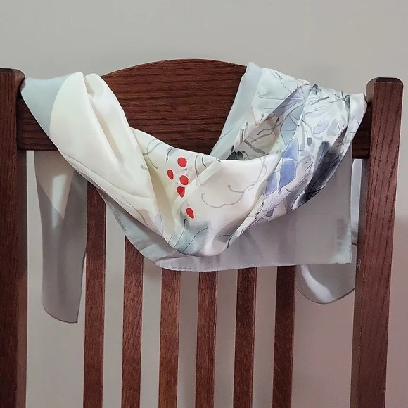 Metropolitan Museum of Art Sheer Silk Scarf - Picture 4 of 6